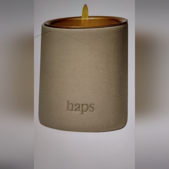 NEW HAPS SAND VESSEL/ MIDDLE SEAT SCENT CANDLE - Picture 1 of 8